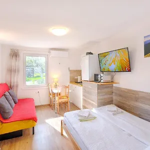 Apartament New With Aircon & Free Parking, Lublana
